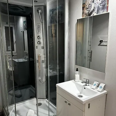 Bcn Condal Guest house 2*