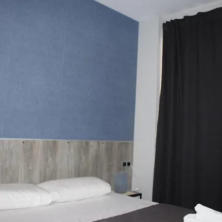 Bcn Condal Guest house 2*
