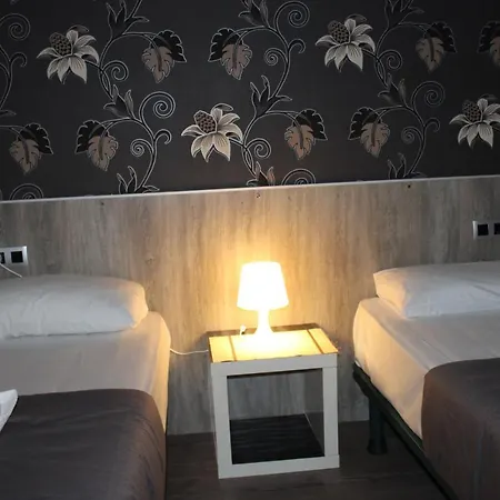 Bcn Condal Guest house 2*